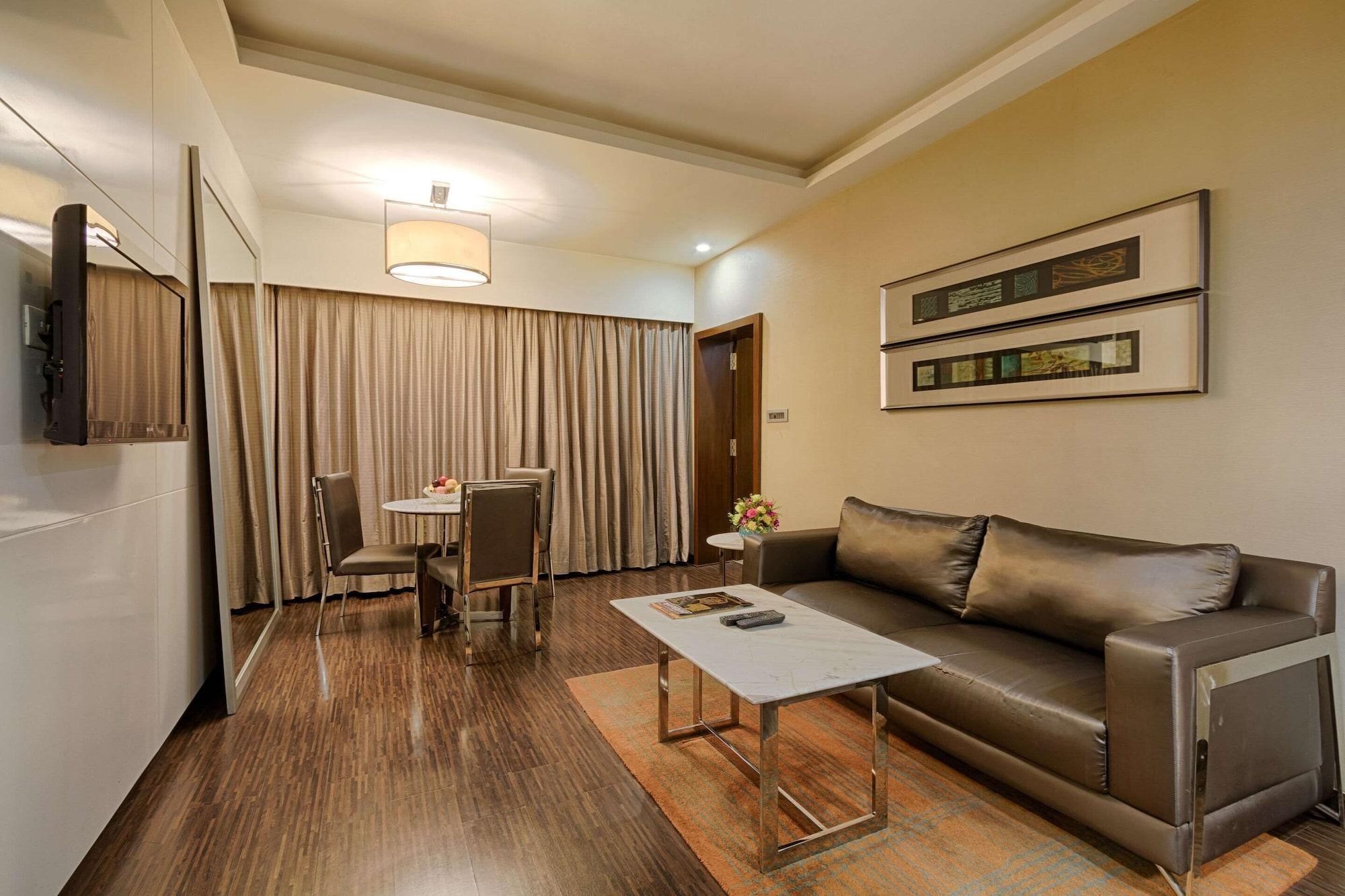 Quality Hotel D V Manor Vijayawada Bagian luar foto