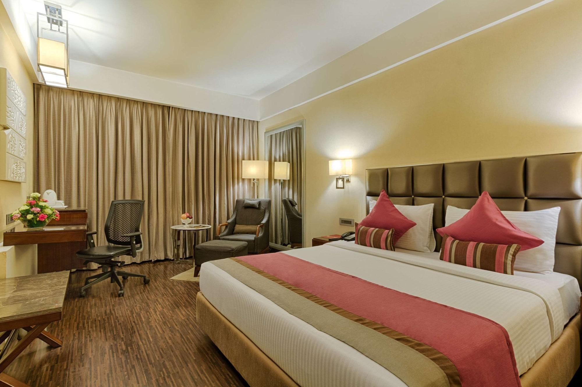Quality Hotel D V Manor Vijayawada Bagian luar foto
