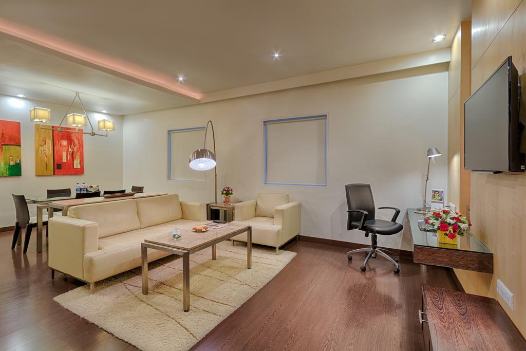 Quality Hotel D V Manor Vijayawada Bagian luar foto
