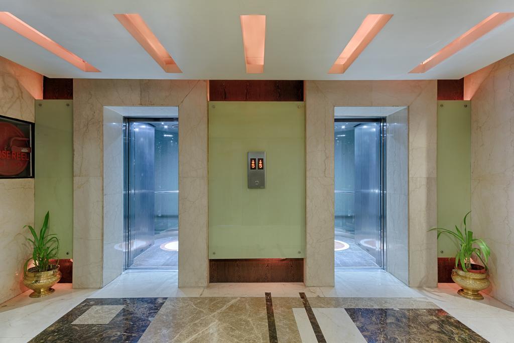 Quality Hotel D V Manor Vijayawada Bagian luar foto
