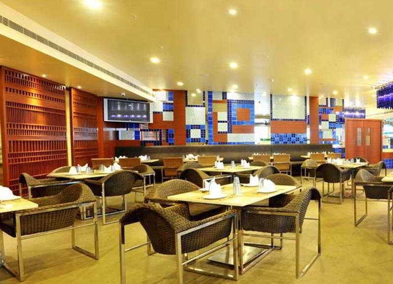 Quality Hotel D V Manor Vijayawada Bagian luar foto