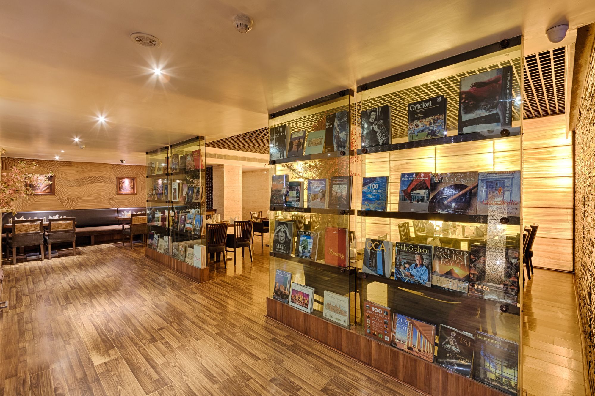 Quality Hotel D V Manor Vijayawada Bagian luar foto