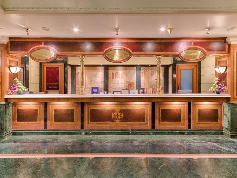 Quality Hotel D V Manor Vijayawada Bagian luar foto